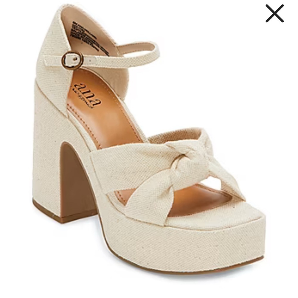 NEW a.n.a Womens Holland Heeled Sandals
Natural